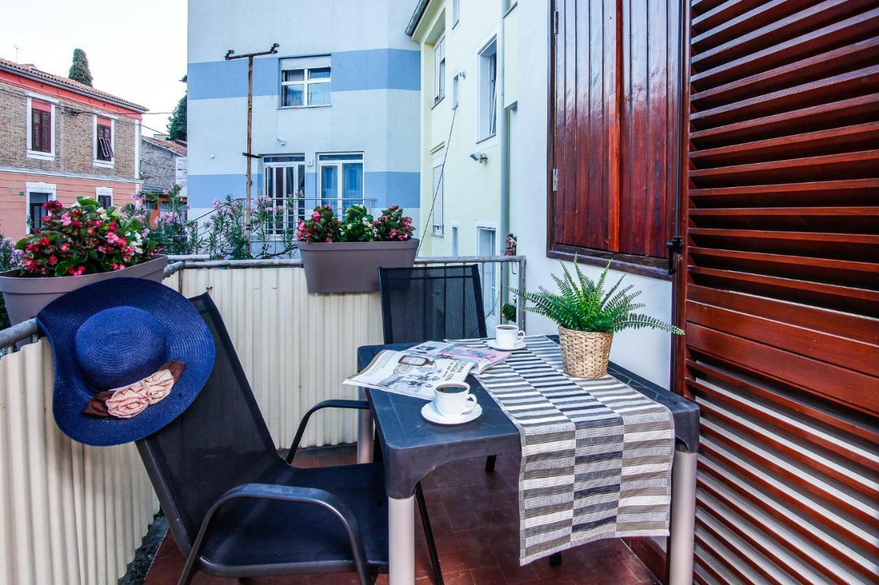 Apartment Kensi*** Пула Екстер'єр фото
