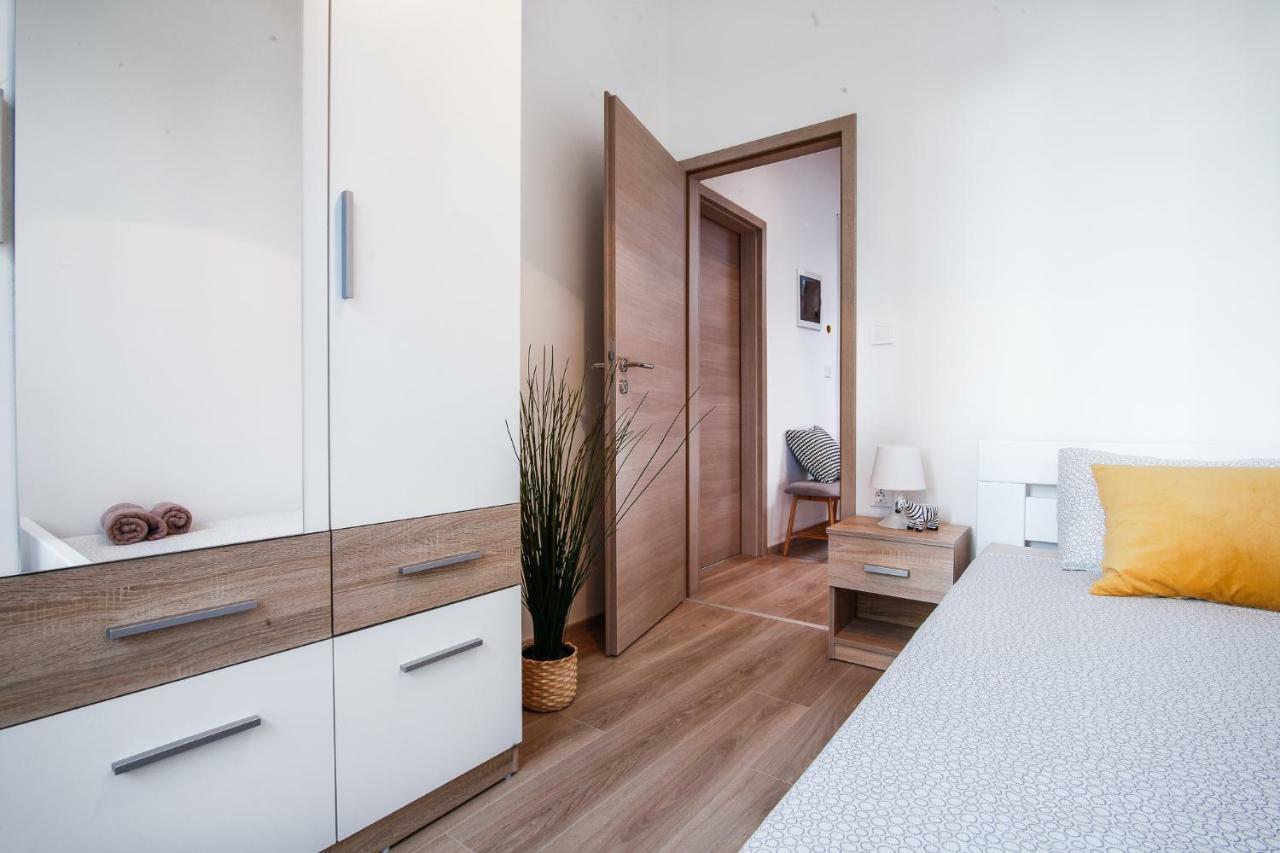 Apartment Kensi*** Пула Екстер'єр фото
